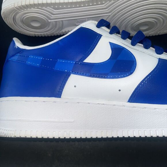 Size 14 - Nike Air Force 1 \'07 Low Triple White Customer Blue Kentucky Wildcats main image 5